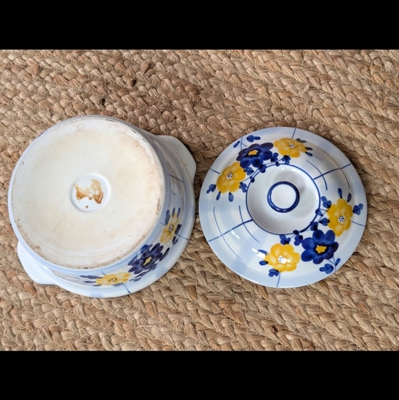 Stoneware Floral Multicolor Blue Yellow White Casserole Dish With Lid - Picture 5 of 9
